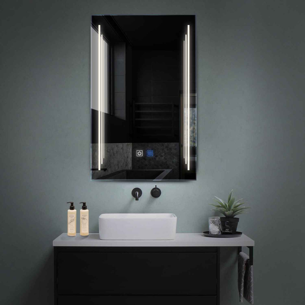 LED Spiegel Verticaal | met Touch-Knoppen | en Anti-Condens Functie | Neutraal wit licht - Reyze Serie Salono Model 8