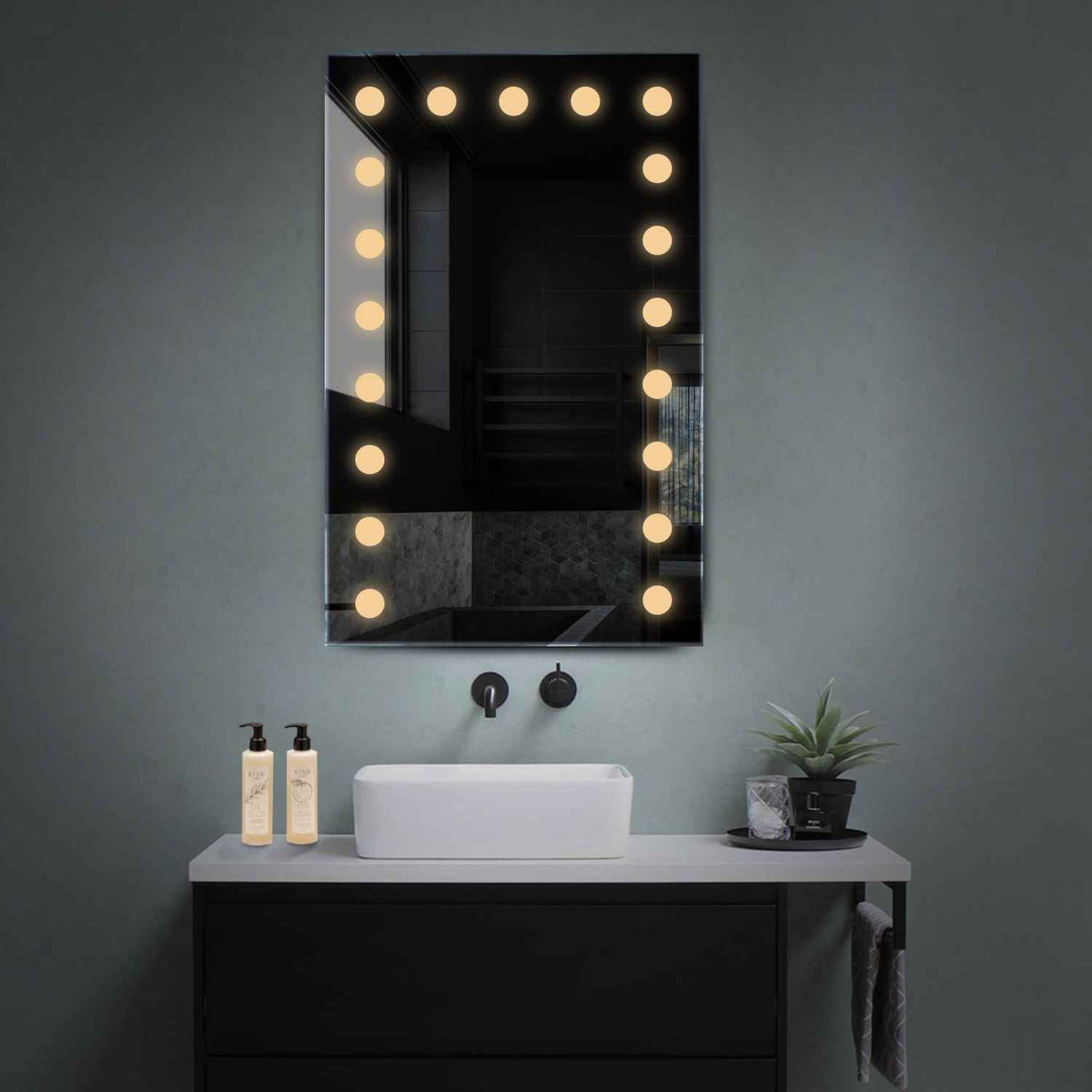 LED Spiegel Verticaal | Zonder Touchknoppen | Warm Wit Licht - Reyze Serie Salono Model 6