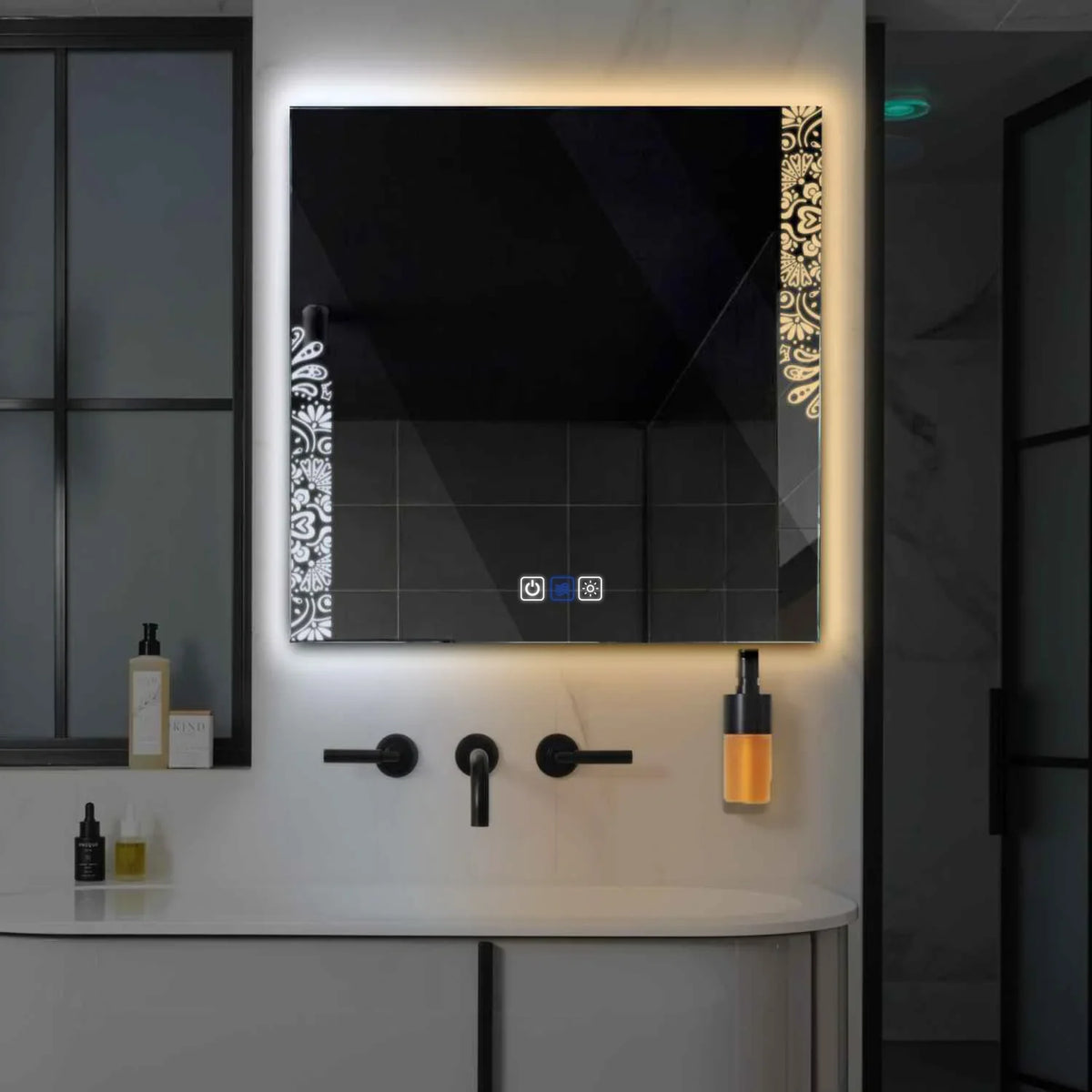 LED Spiegel Vierkant | met Touch-Knoppen | en Anti-Condens Functie | Instelbare lichttemperatuur - Reyze Serie Good Vibes Model 4