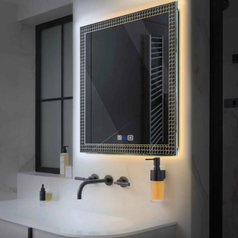 LED Spiegel Vierkant | met Touch-Knoppen | en Anti-Condens Functie | Instelbare lichttemperatuur - Reyze Serie Official Model 3