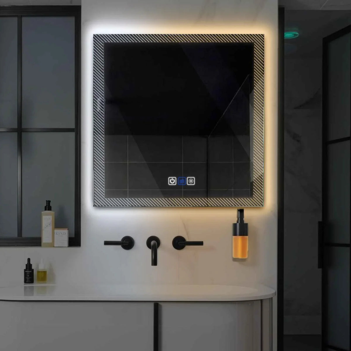 LED Spiegel Vierkant | met Touch-Knoppen | en Anti-Condens Functie | Instelbare lichttemperatuur - Reyze Serie Simetria Model 7