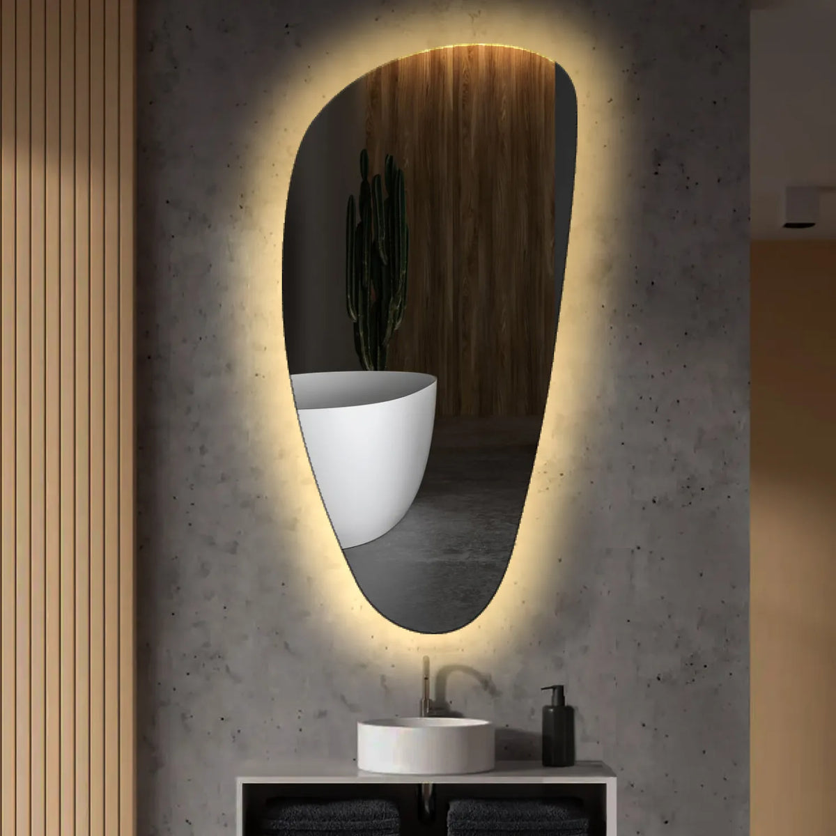 LED Spiegel Asymmetrisch Vertical | Zonder Touchknoppen | Warm Wit Licht - Reyze Serie Ambient Model 1